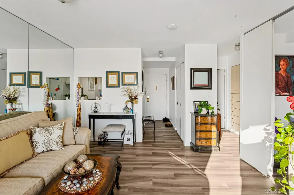 2 Richmond Road Lido Beach NY 11561