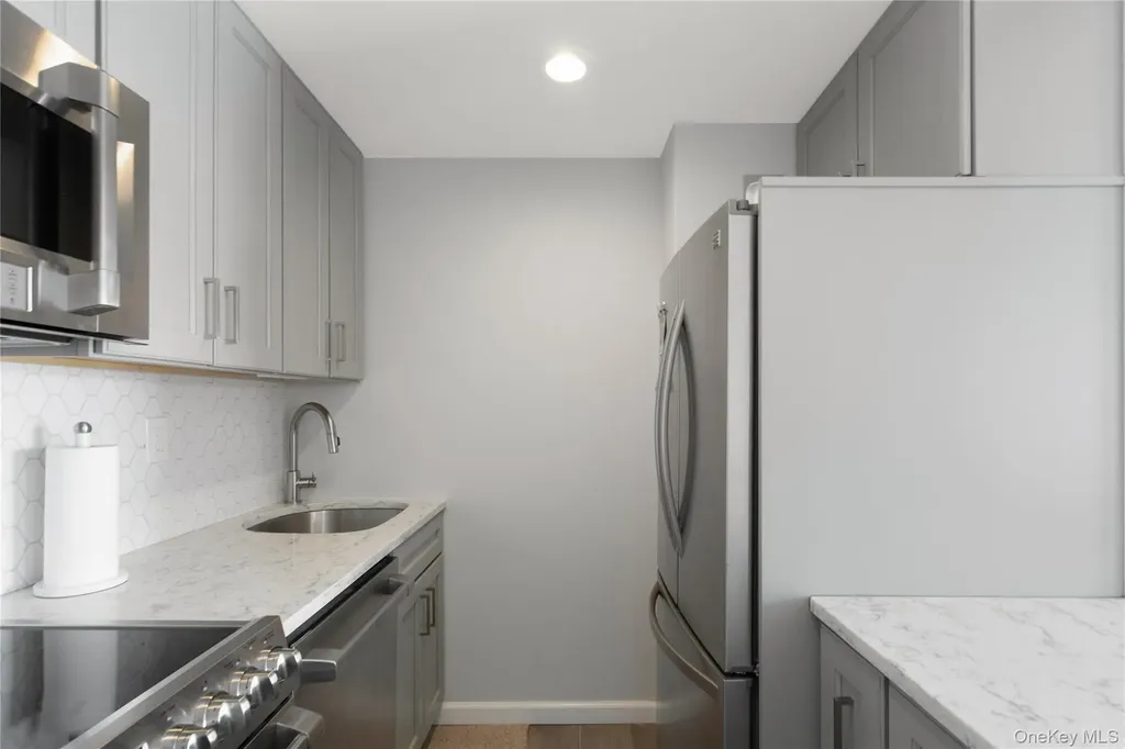 2 Richmond Road Lido Beach NY 11561