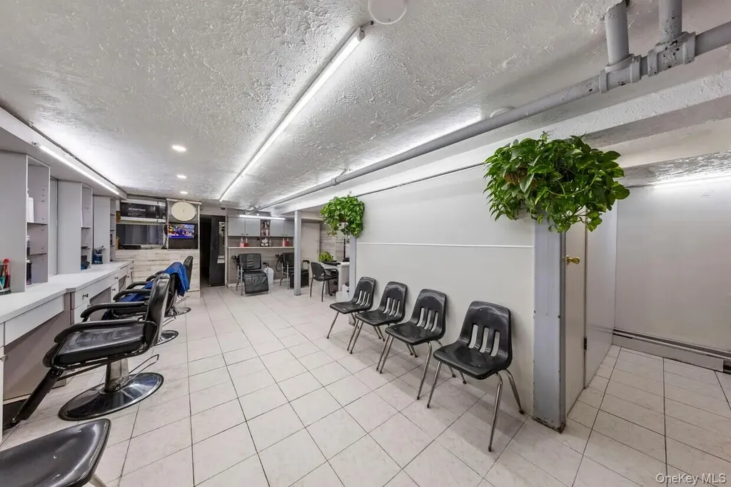 81-38 Baxter Avenue Elmhurst NY 11373