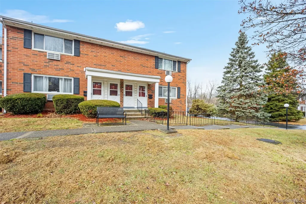 34 Manor Drive Cornwall NY 12518