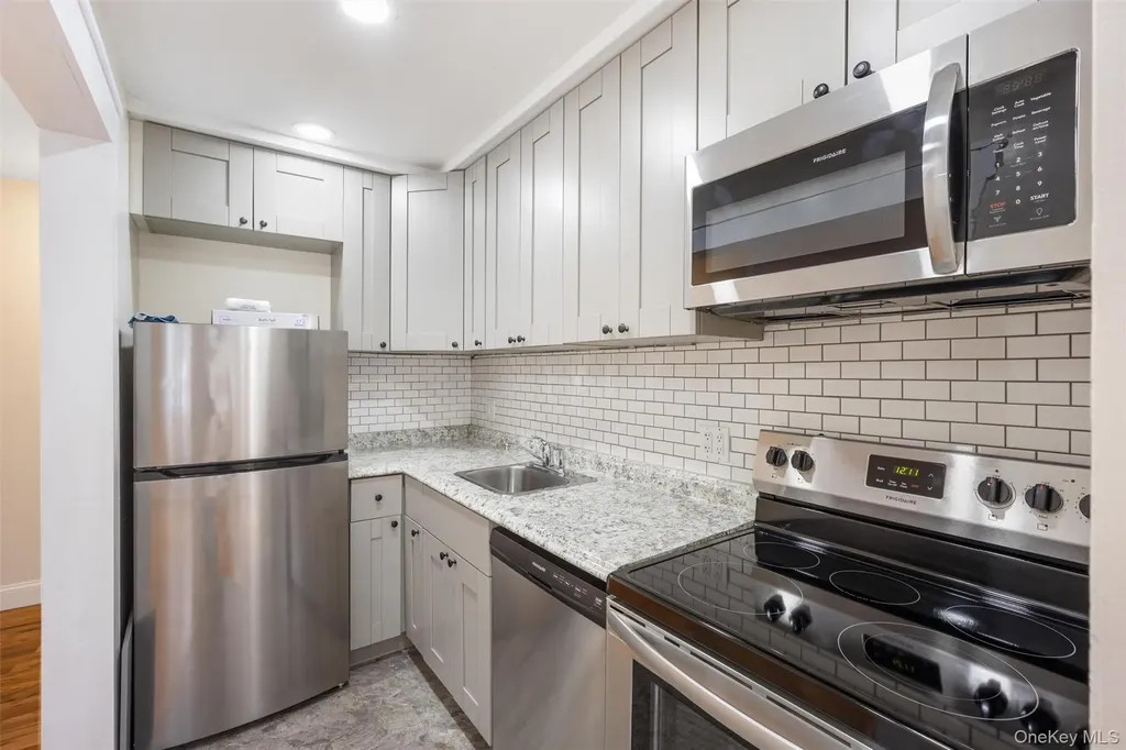 34 Manor Drive Cornwall NY 12518