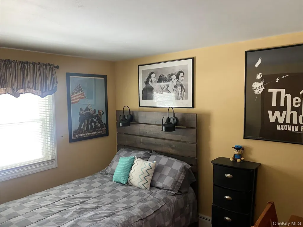 34 Ambassador Lane Newburgh NY 12550