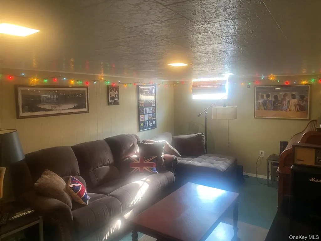 34 Ambassador Lane Newburgh NY 12550