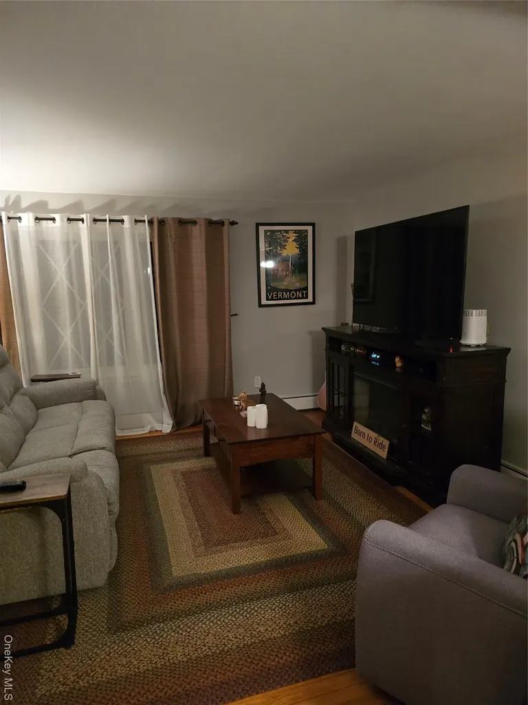 34 Ambassador Lane Newburgh NY 12550