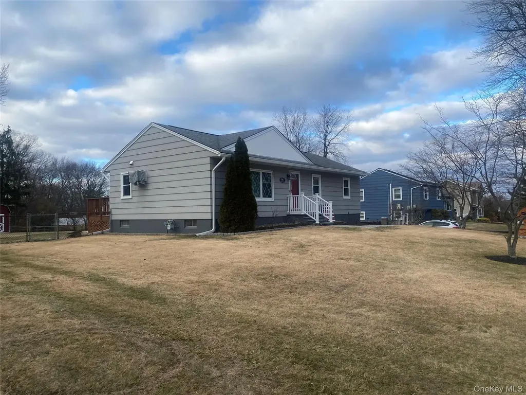 34 Ambassador Lane Newburgh NY 12550