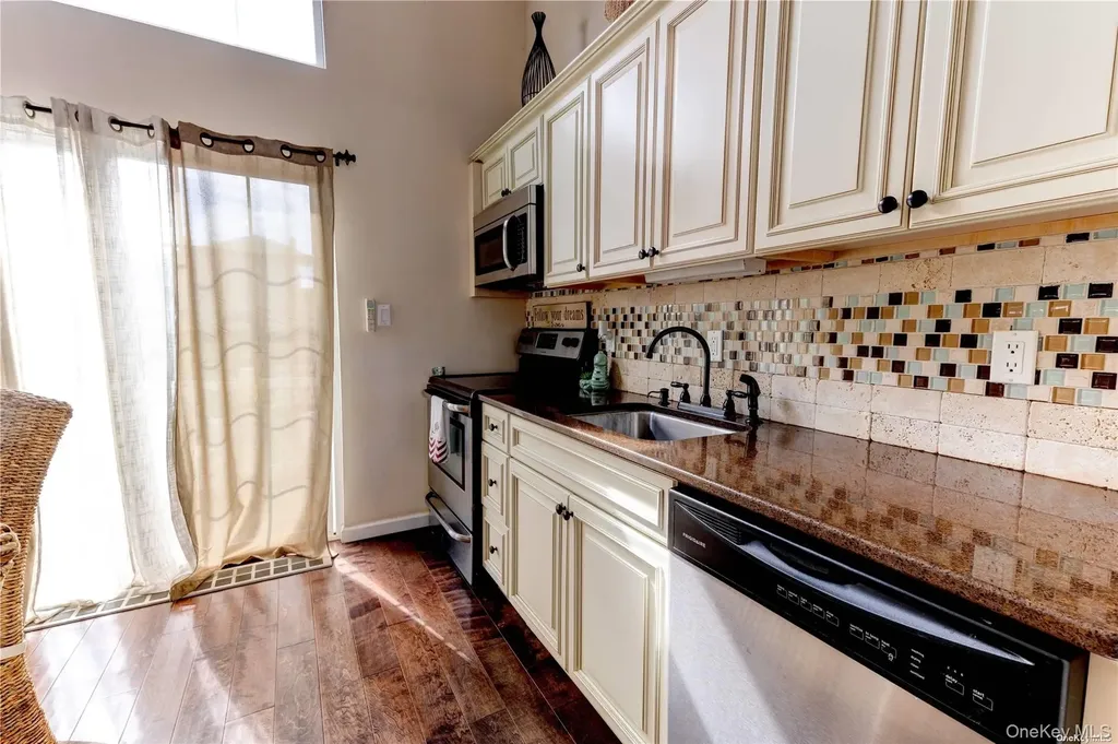 67 Vermont Street Long Beach NY 11561