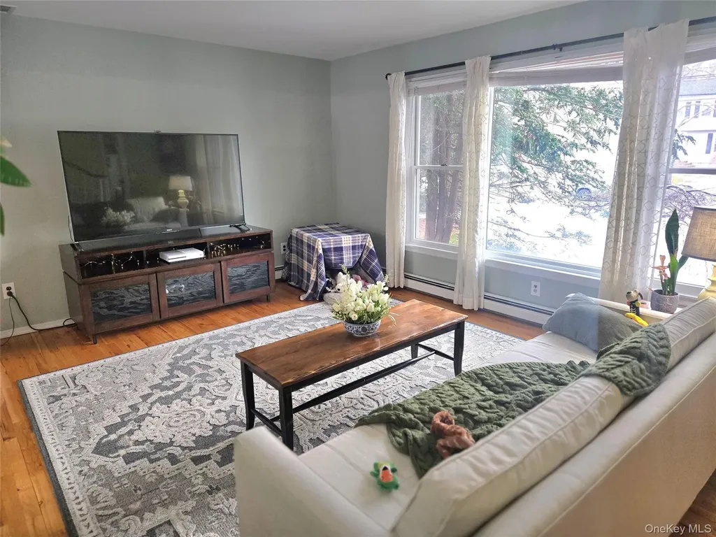 22 Rustic Road Yaphank NY 11980
