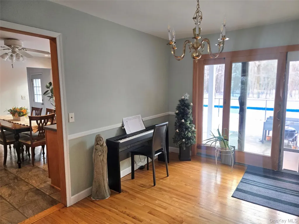 22 Rustic Road Yaphank NY 11980