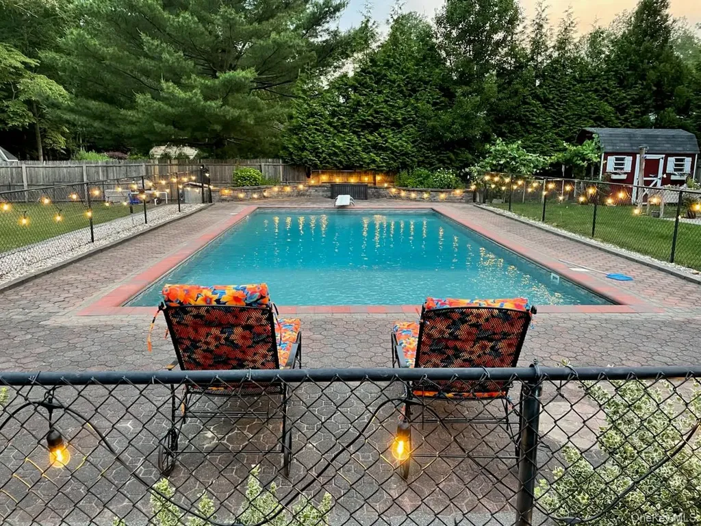22 Rustic Road Yaphank NY 11980
