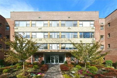 15 Hill Park Avenue Great Neck Plaza NY 11021