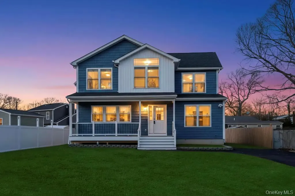 49 Barclay Road Mastic Beach NY 11951