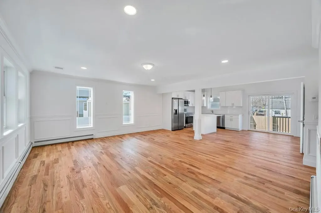 49 Barclay Road Mastic Beach NY 11951