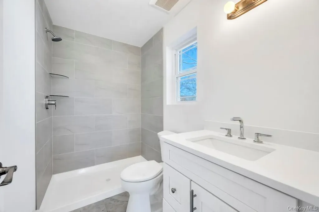 49 Barclay Road Mastic Beach NY 11951