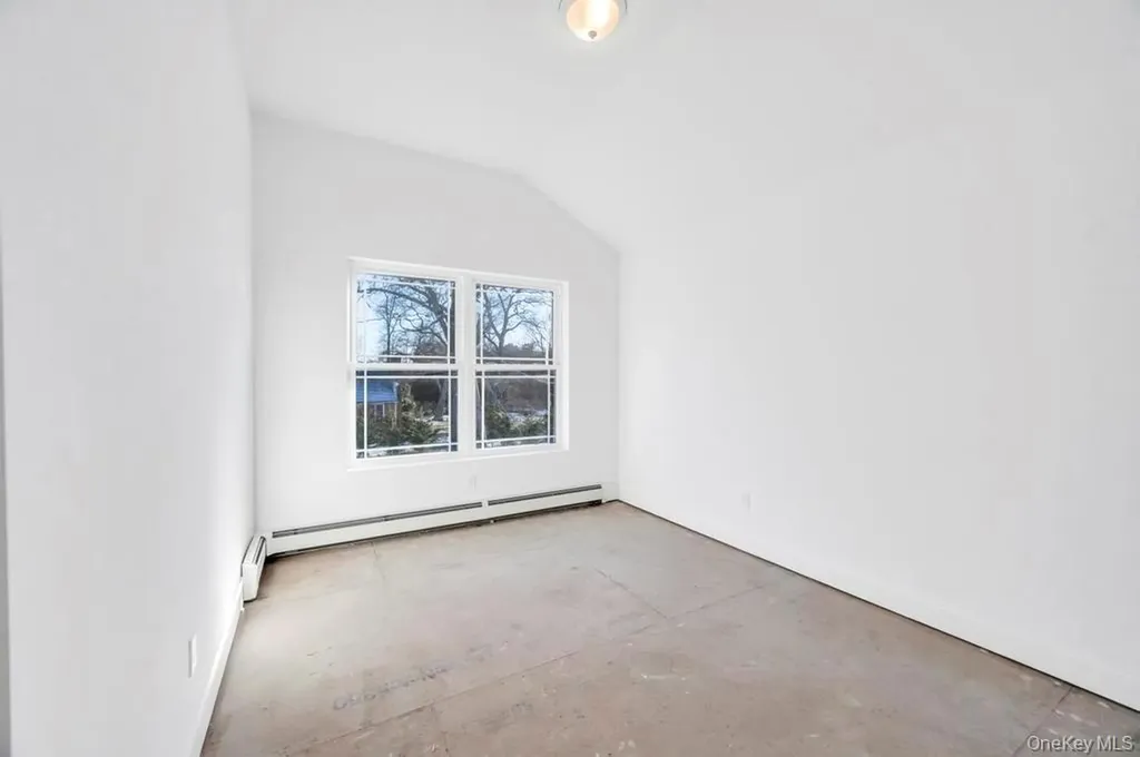 49 Barclay Road Mastic Beach NY 11951