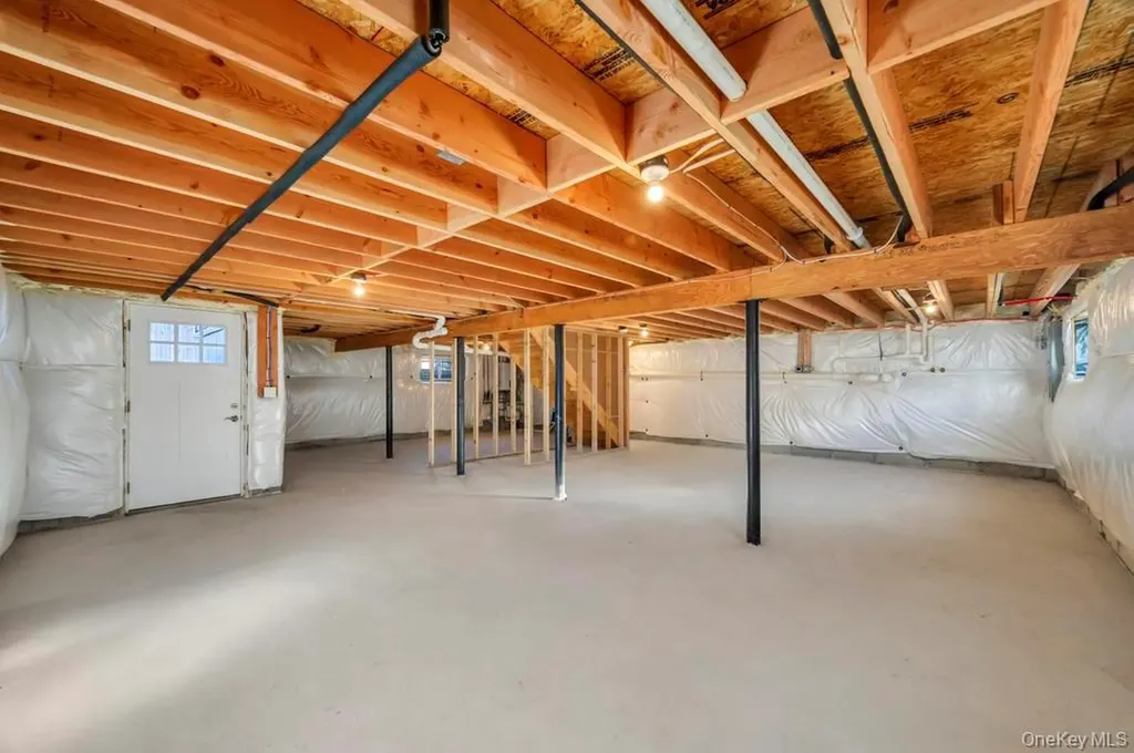 49 Barclay Road Mastic Beach NY 11951