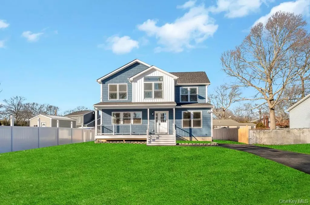 49 Barclay Road Mastic Beach NY 11951