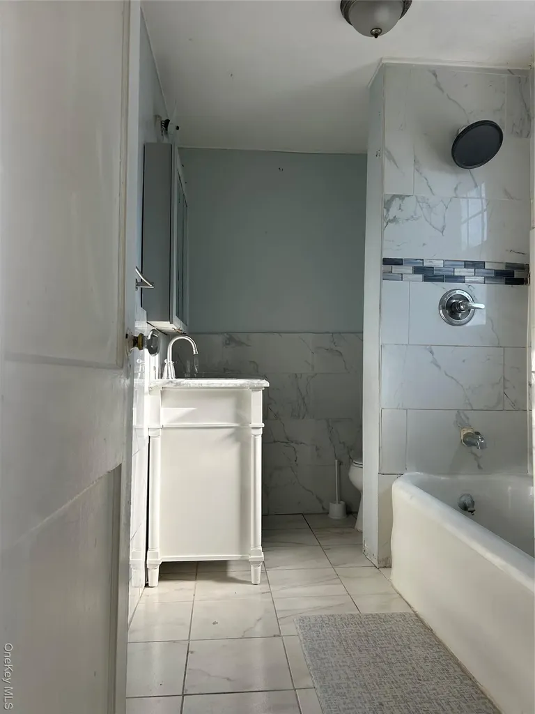 139 Derby Street Valley Stream NY 11581