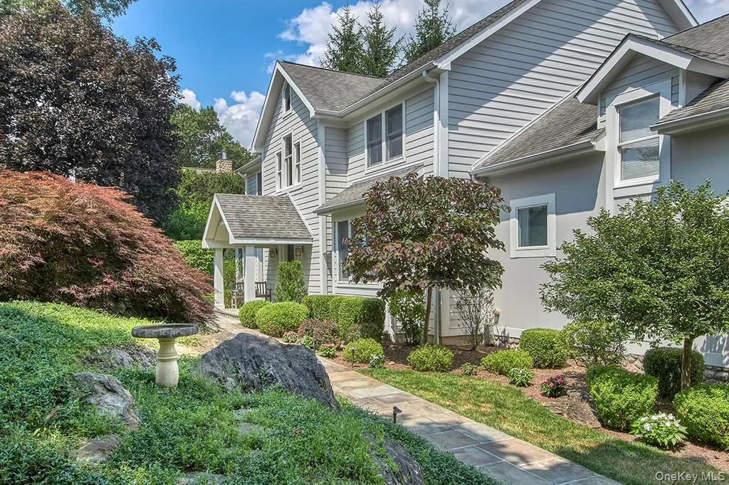 17 Byram Meadows Road Chappaqua NY 10514