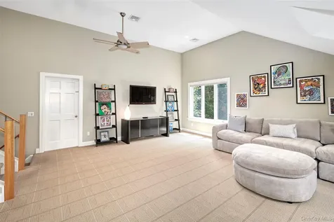 17 Byram Meadows Road Chappaqua NY 10514