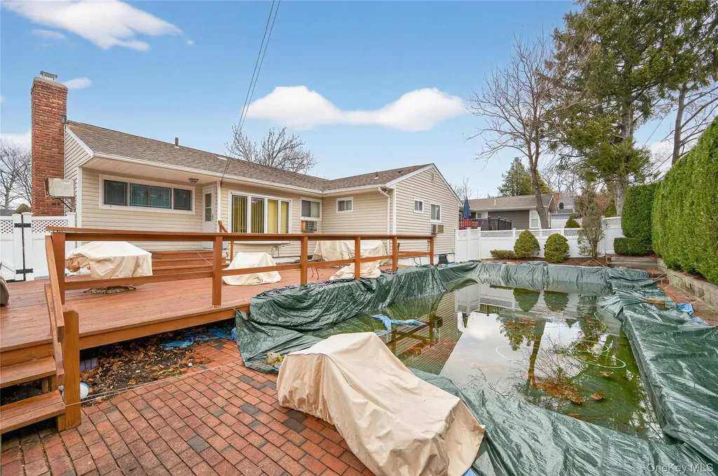 50 Netto Lane Plainview NY 11803