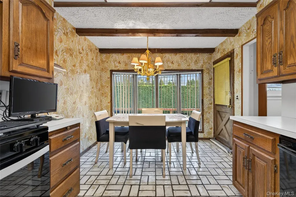 50 Netto Lane Plainview NY 11803