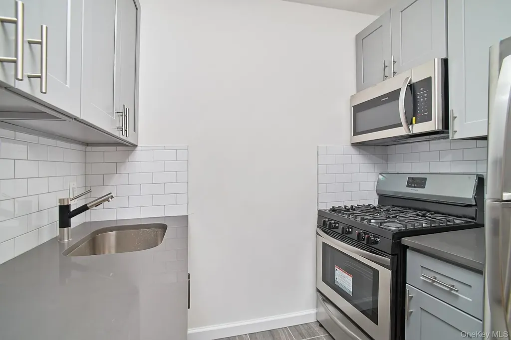 1069 Grant Avenue Bronx NY 10456