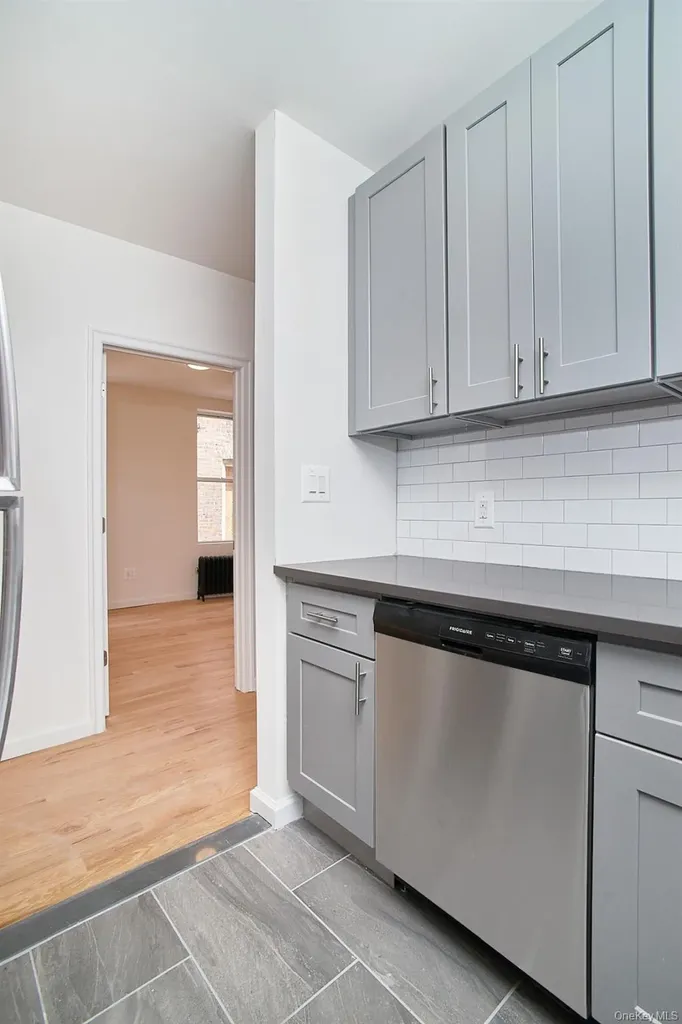 1069 Grant Avenue Bronx NY 10456