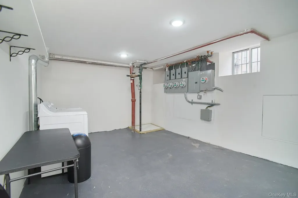 1069 Grant Avenue Bronx NY 10456
