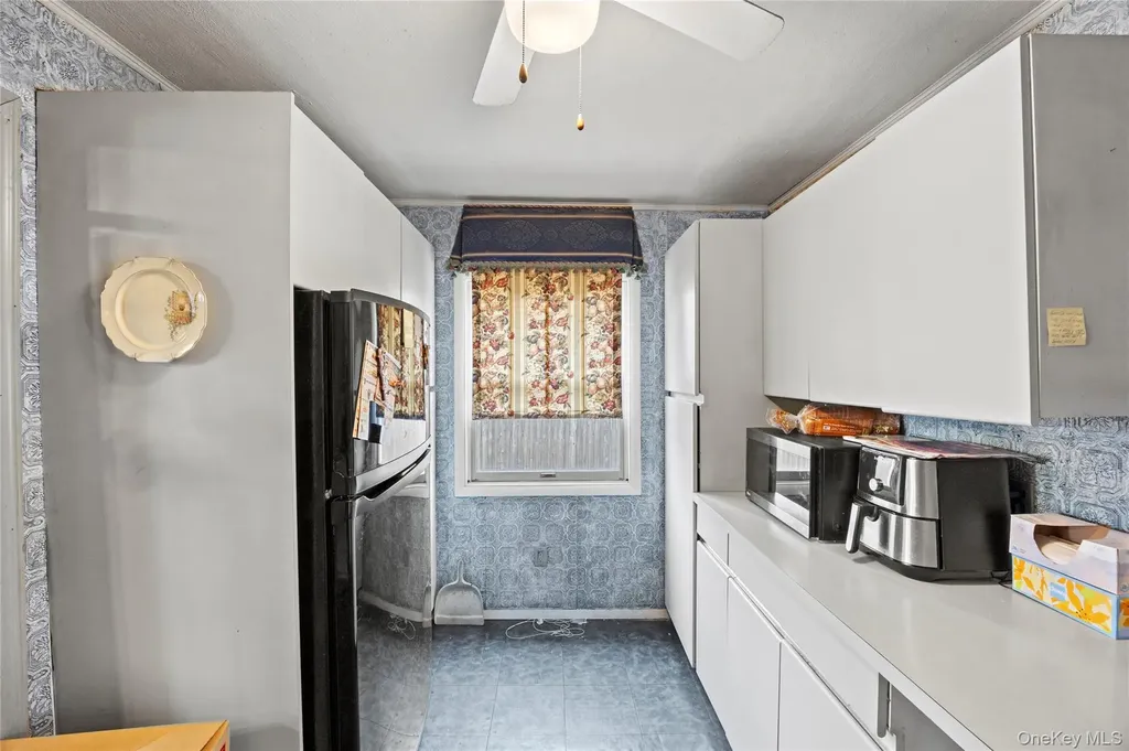 2340 Devon Street East Meadow NY 11554