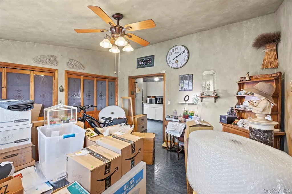 2340 Devon Street East Meadow NY 11554