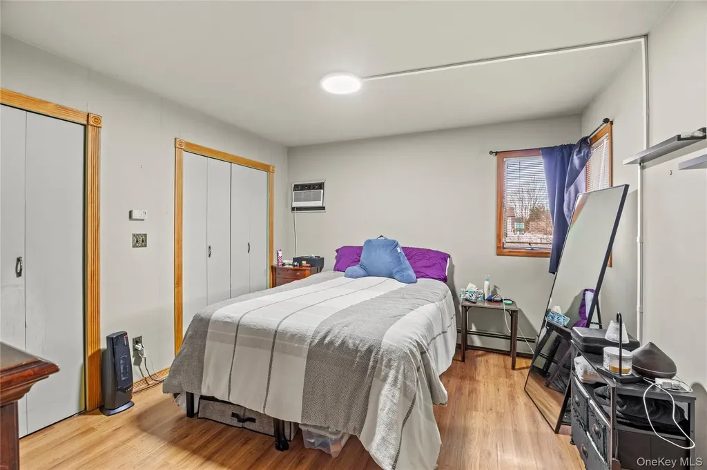 2340 Devon Street East Meadow NY 11554