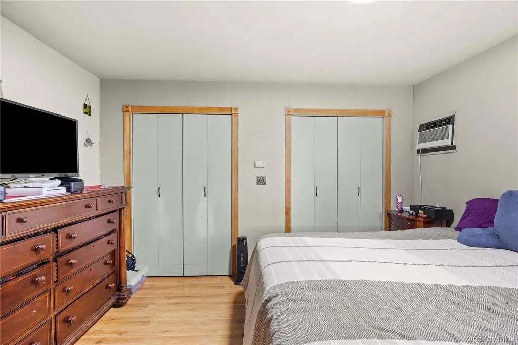 2340 Devon Street East Meadow NY 11554