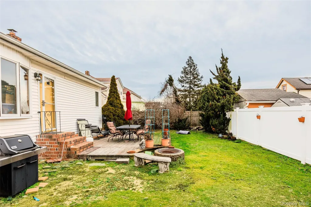 2340 Devon Street East Meadow NY 11554