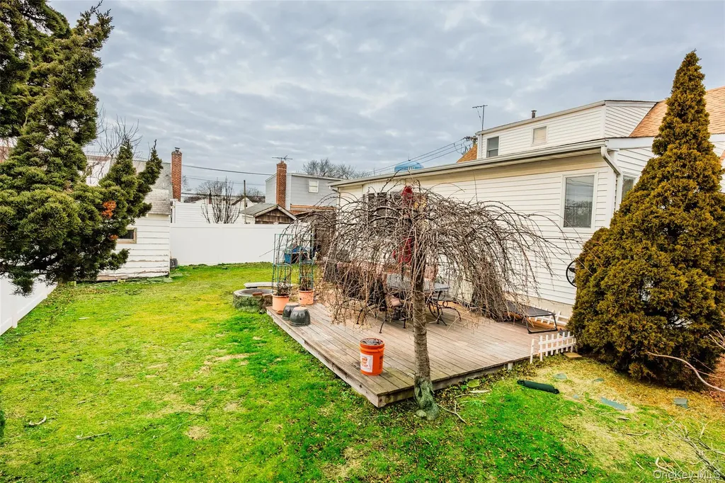 2340 Devon Street East Meadow NY 11554