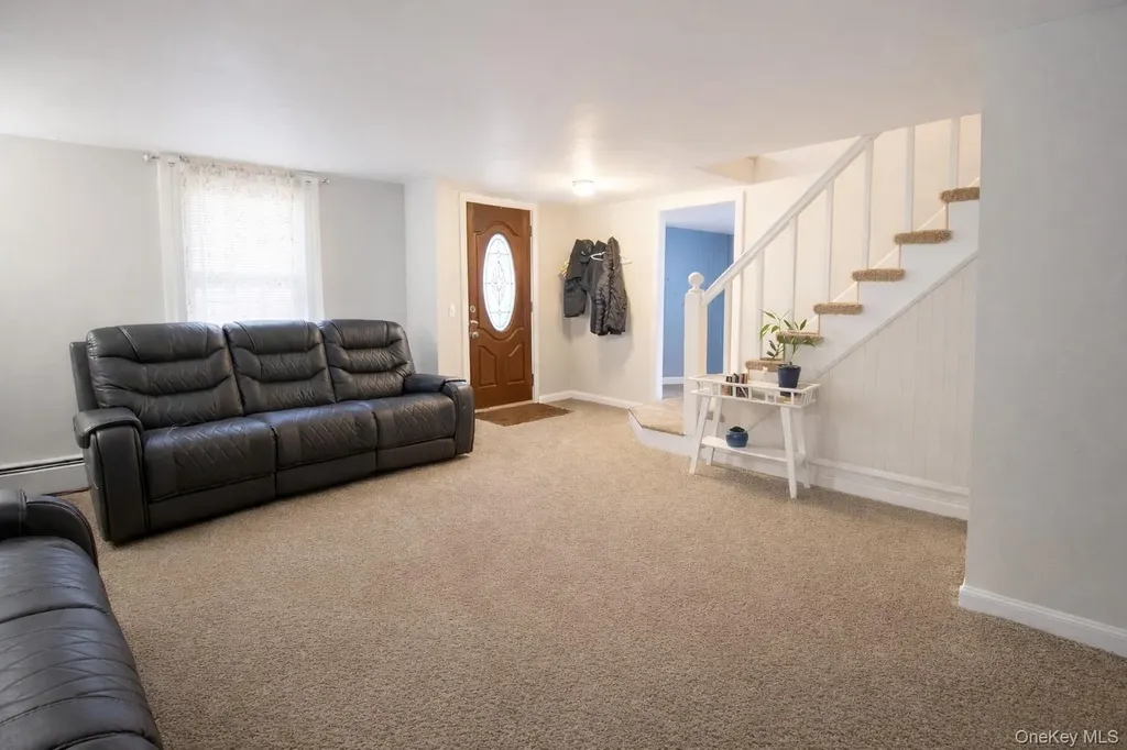 9 Benedict Lane New Windsor NY 12553