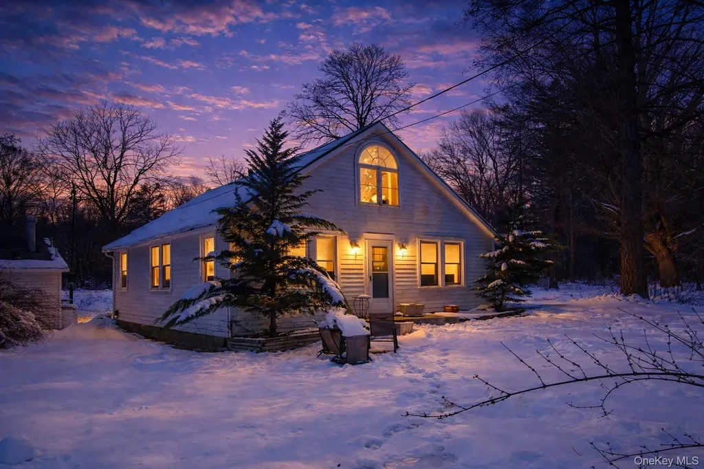 9 Benedict Lane New Windsor NY 12553