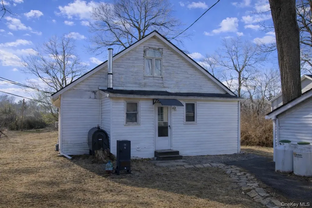 9 Benedict Lane New Windsor NY 12553