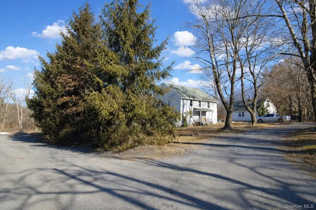 9 Benedict Lane New Windsor NY 12553