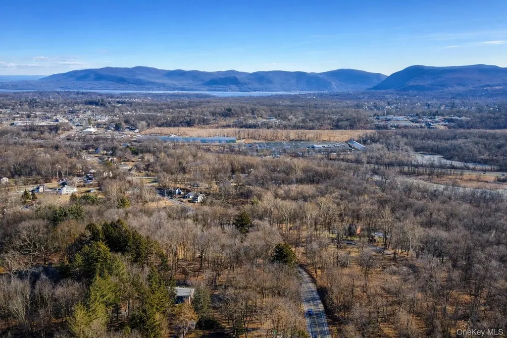 9 Benedict Lane New Windsor NY 12553