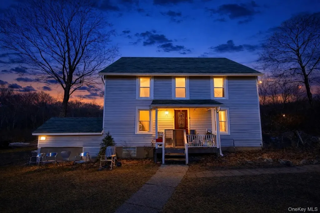 9 Benedict Lane New Windsor NY 12553