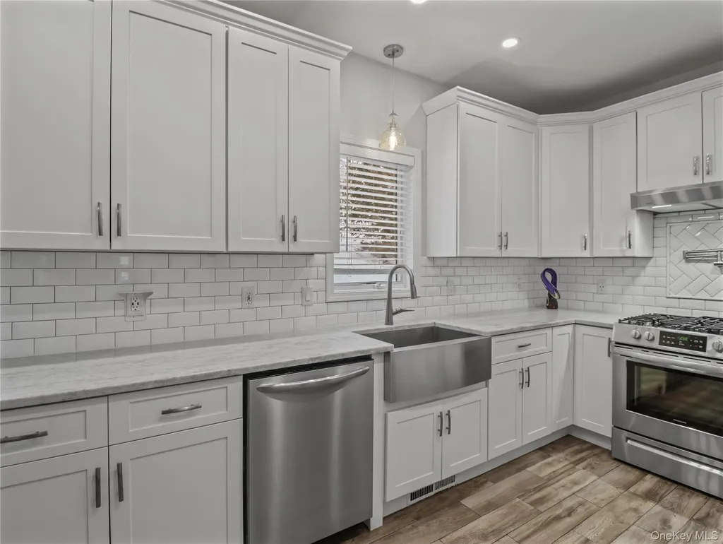 15 Leif Boulevard Congers NY 10920