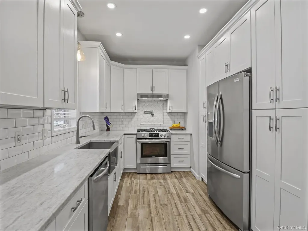 15 Leif Boulevard Congers NY 10920