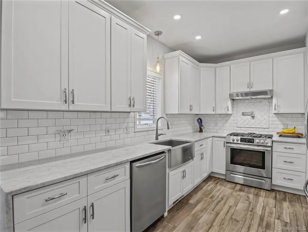 15 Leif Boulevard Congers NY 10920