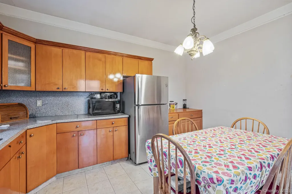 6923 59th Road Maspeth NY 11378