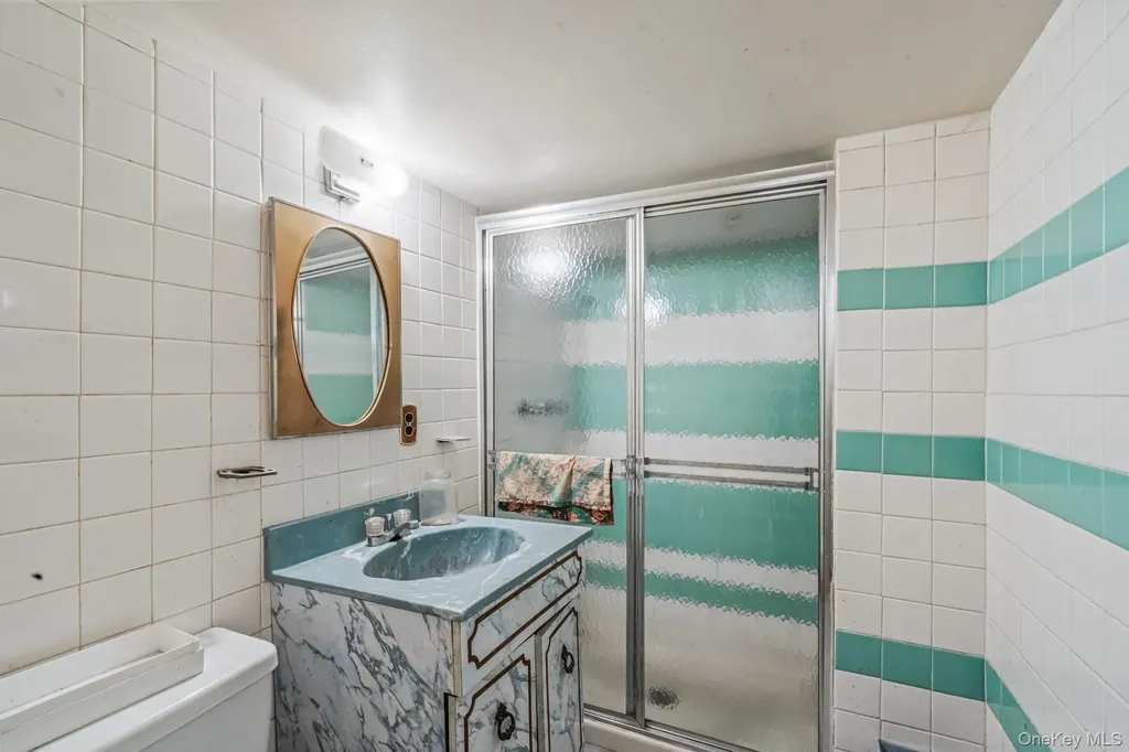 6923 59th Road Maspeth NY 11378