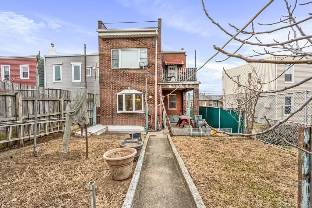 6923 59th Road Maspeth NY 11378