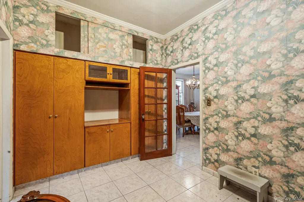 6923 59th Road Maspeth NY 11378