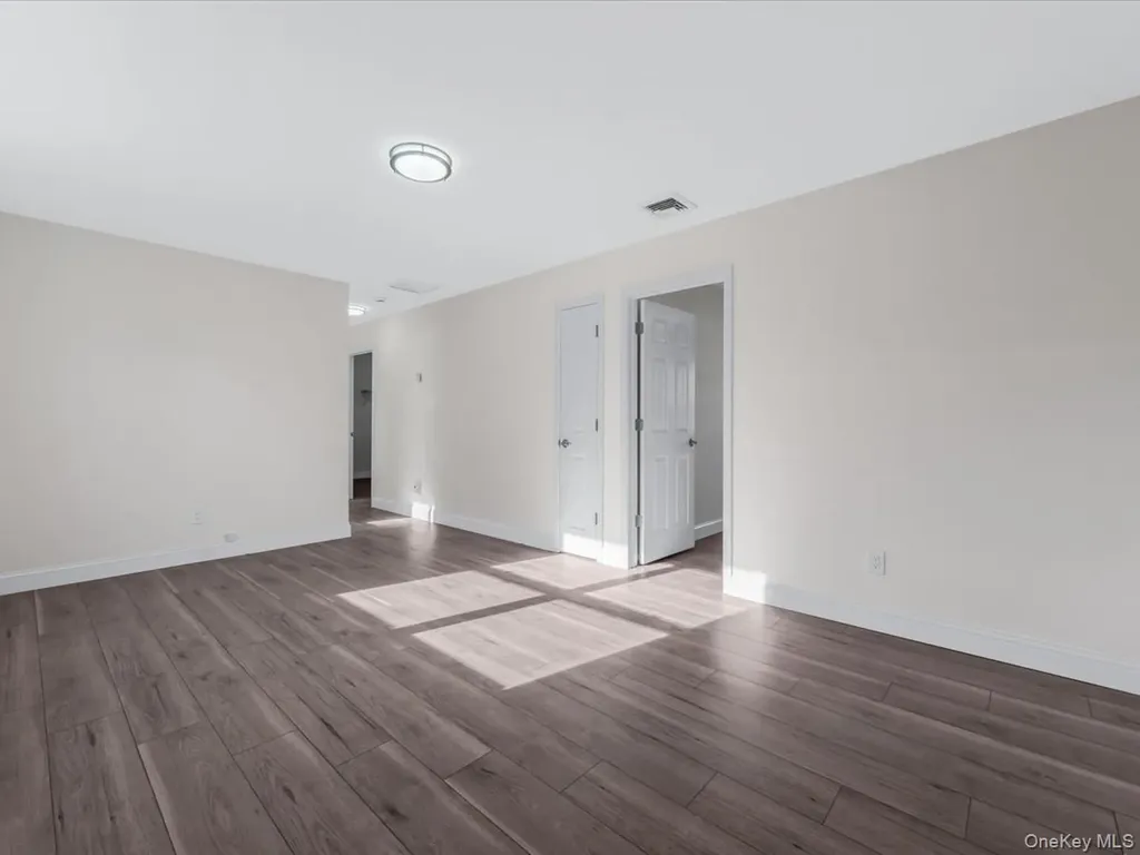 610 Windmill Avenue West Babylon NY 11704