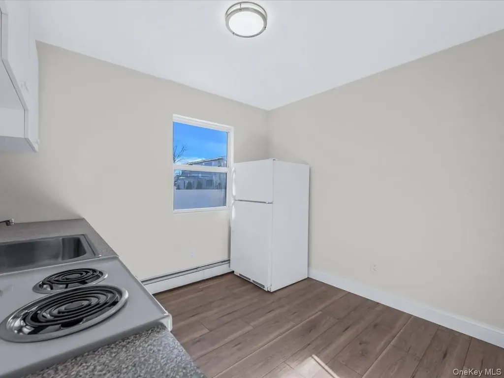 610 Windmill Avenue West Babylon NY 11704