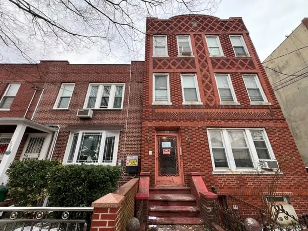522 E 51st Street Brooklyn NY 11203